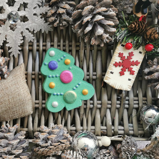 Christmas Tree Bath Bomb image 0